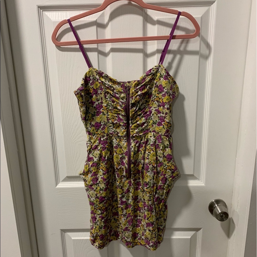 Adorable floral sundress with pockets